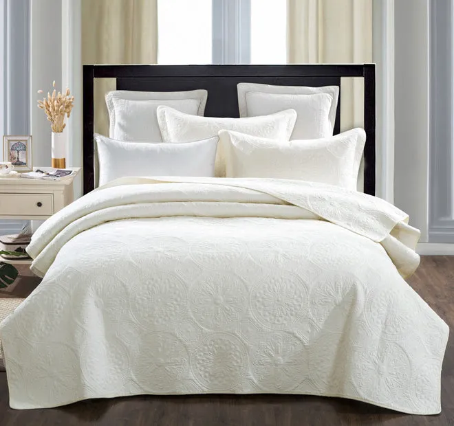 Elegant Coverlet Set Range Ivory